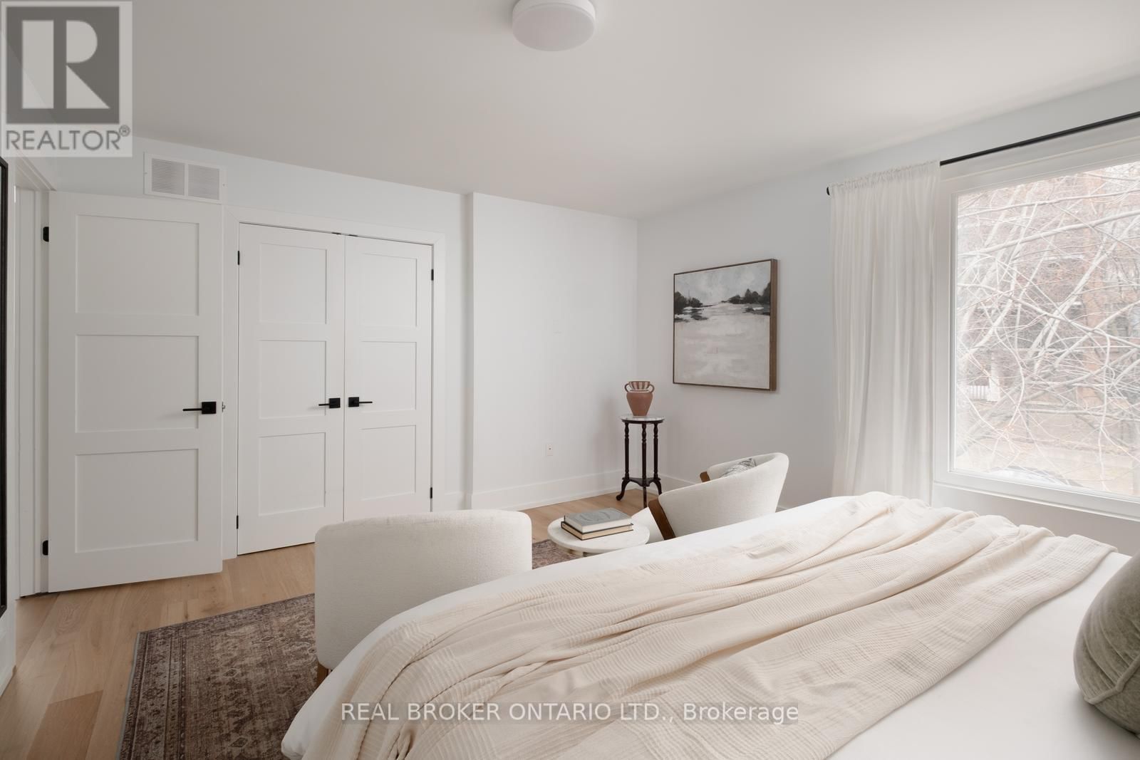 276 GOWAN AVENUE Image 23