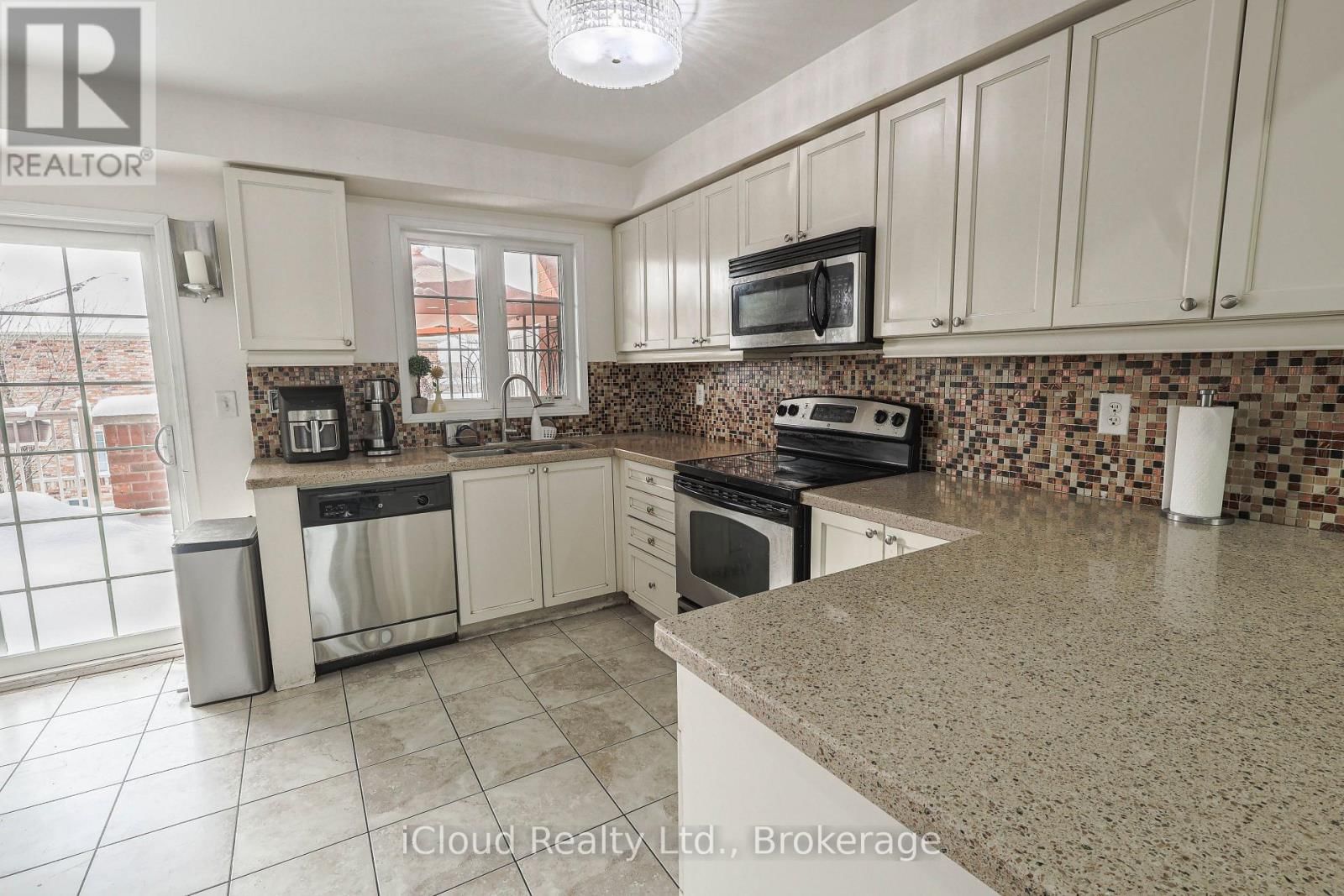 55 MAIDSTONE WAY Image 7