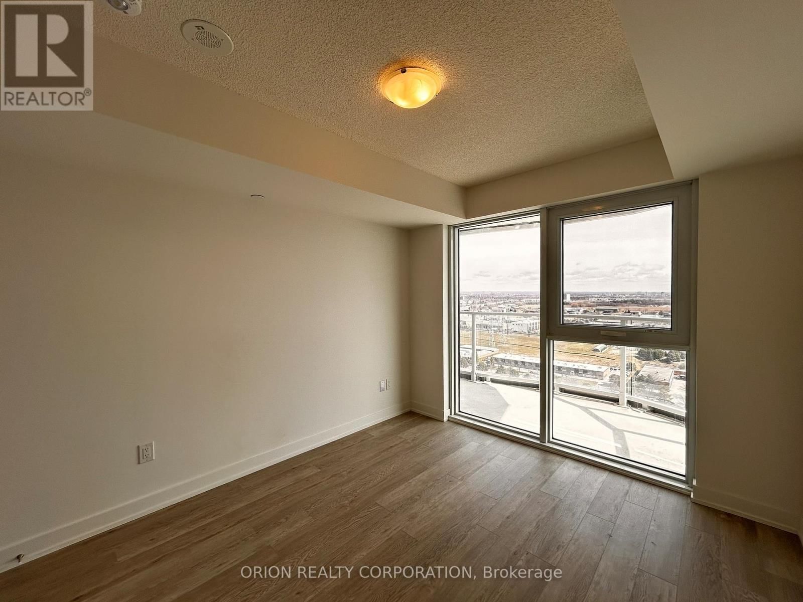 2404 - 1010 SANDY BEACH ROAD Image 15