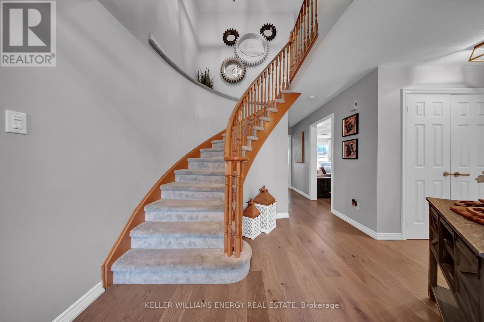 20 HEARTHSTONE CRESCENT Image 11