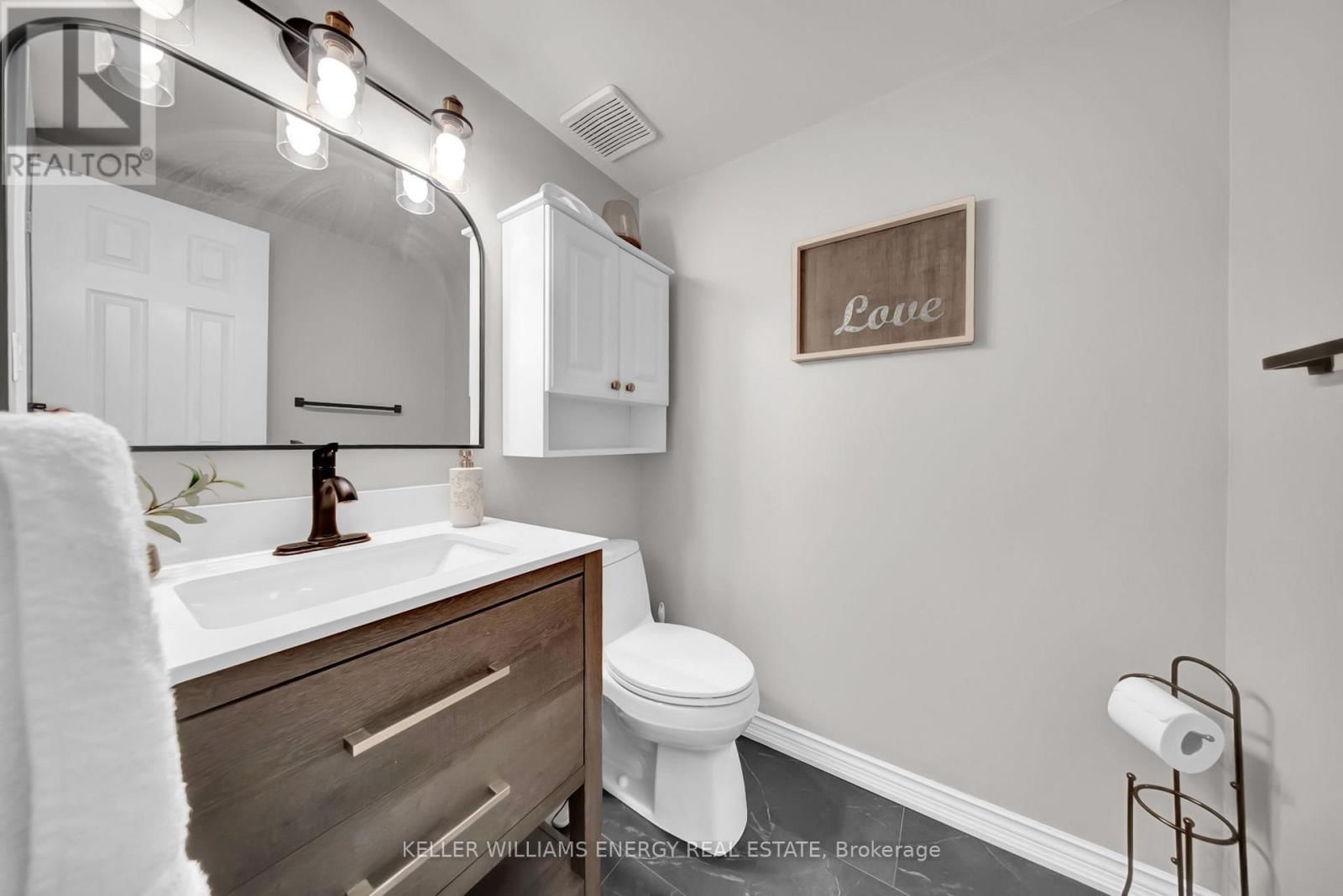 20 HEARTHSTONE CRESCENT Image 12