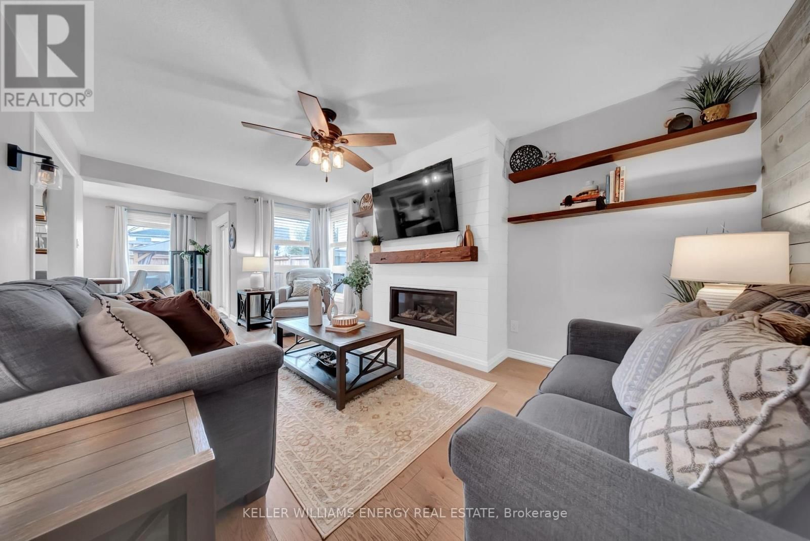 20 HEARTHSTONE CRESCENT Image 13