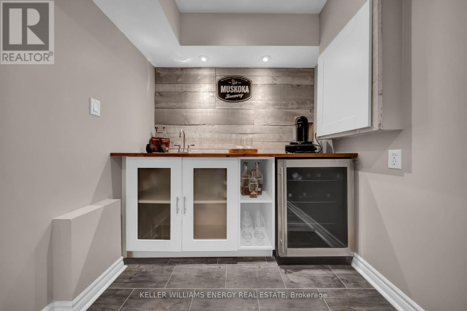 20 HEARTHSTONE CRESCENT Image 38