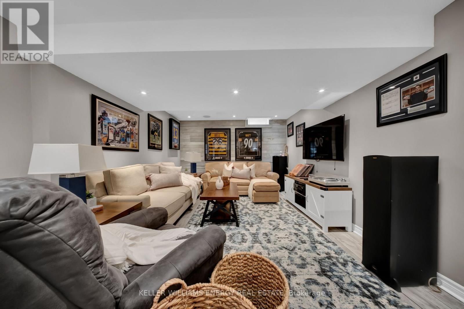 20 HEARTHSTONE CRESCENT Image 43