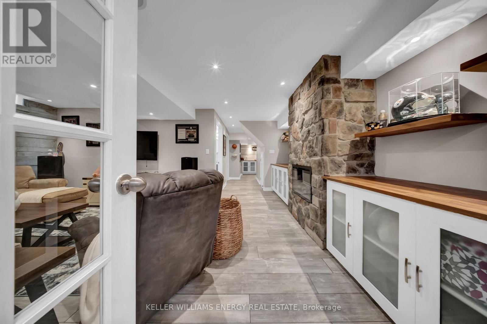 20 HEARTHSTONE CRESCENT Image 45