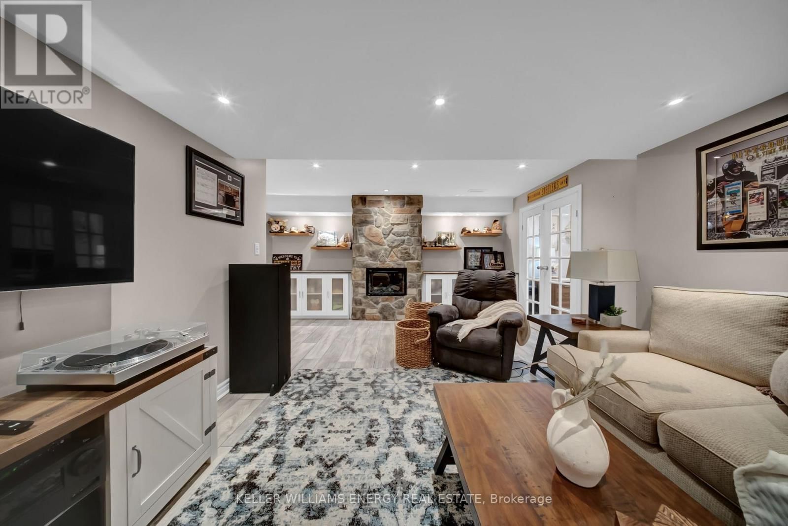 20 HEARTHSTONE CRESCENT Image 49