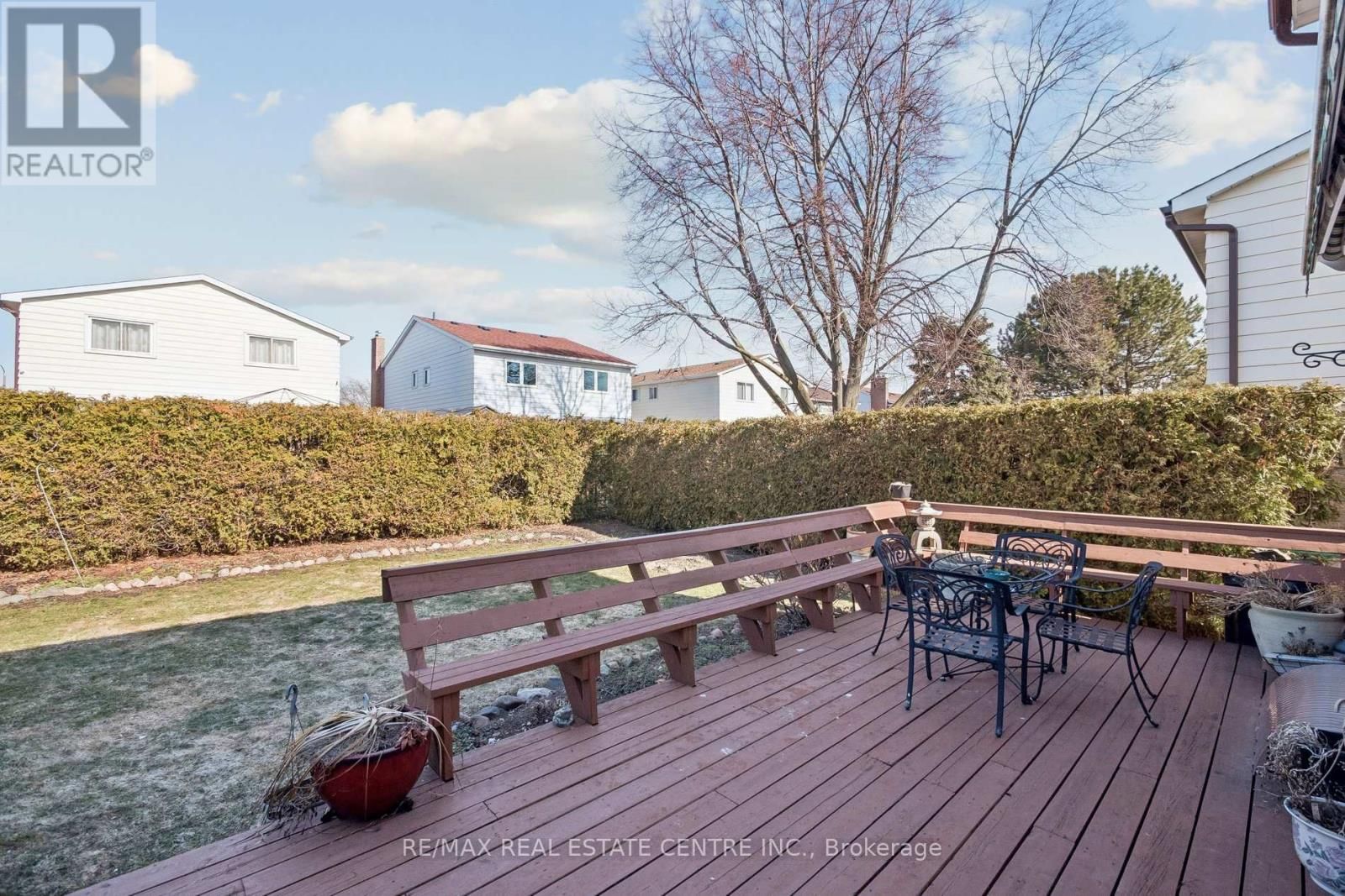 37 STATESMAN SQUARE Image 39