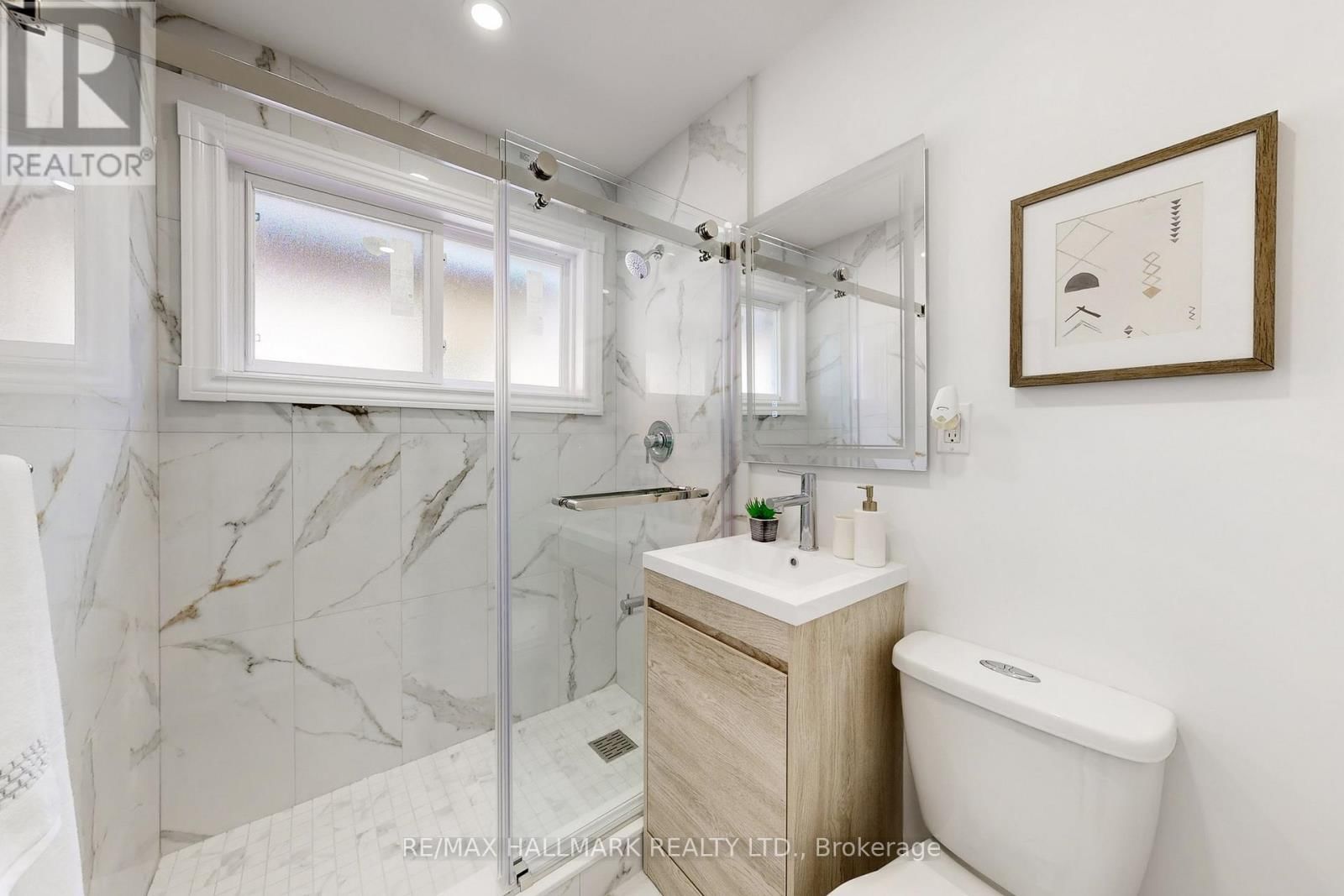 16 MARCHINGTON CIRCLE Image 24