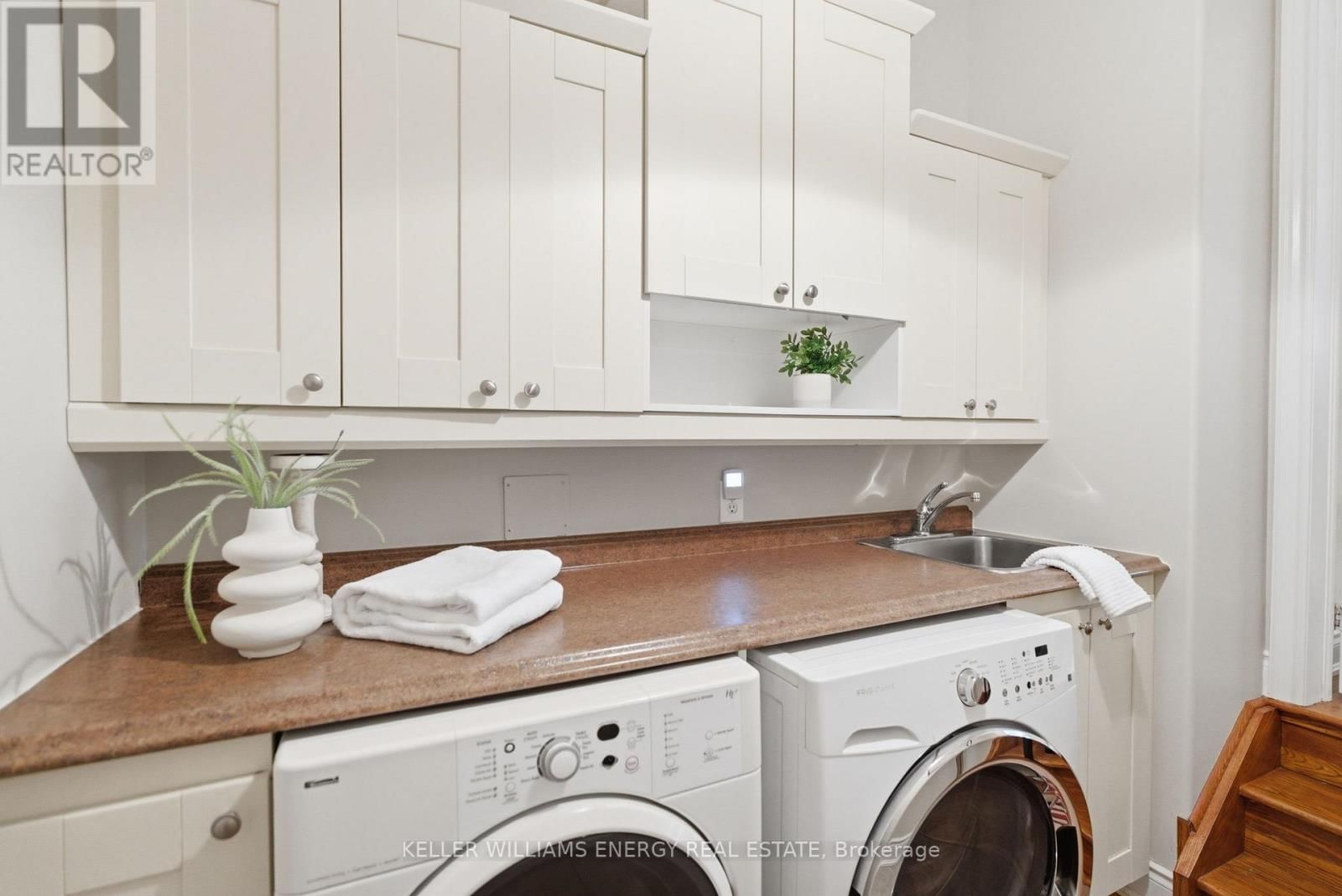 969 ORMOND DRIVE Image 42