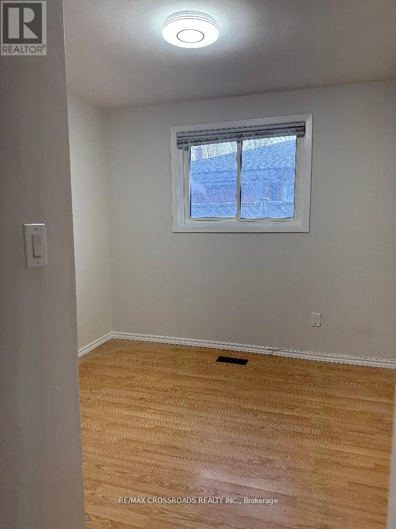 24 COLE AVENUE Image 16