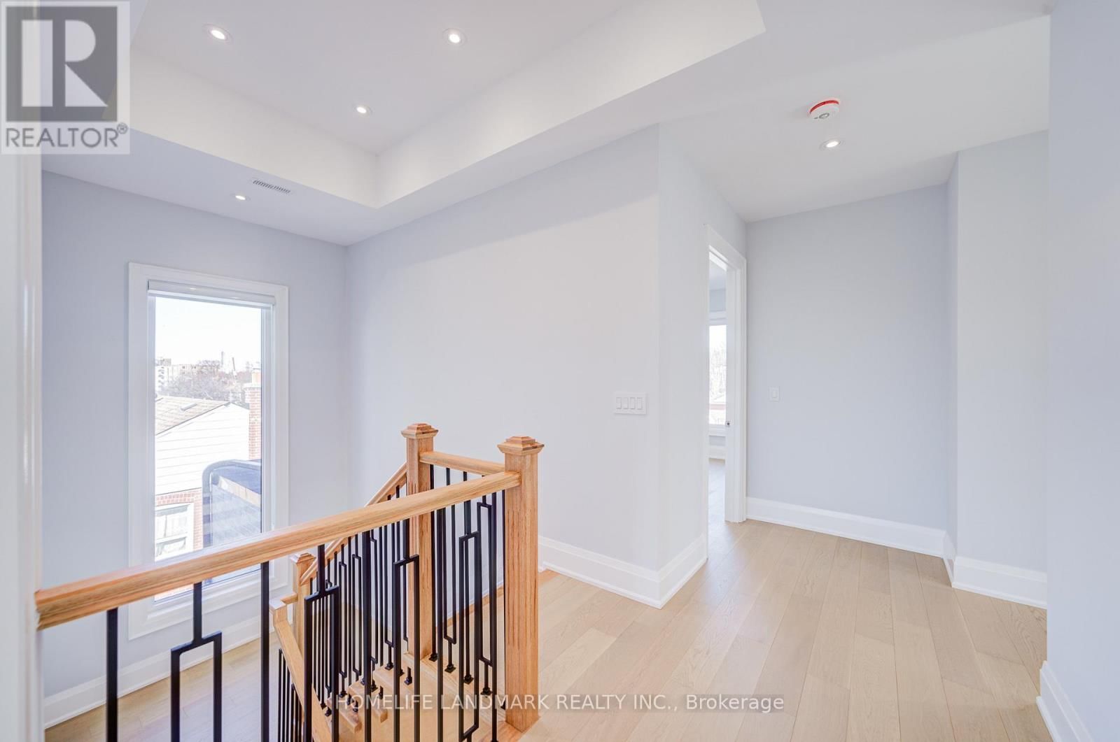 53 SAUGEEN CRESCENT Image 17