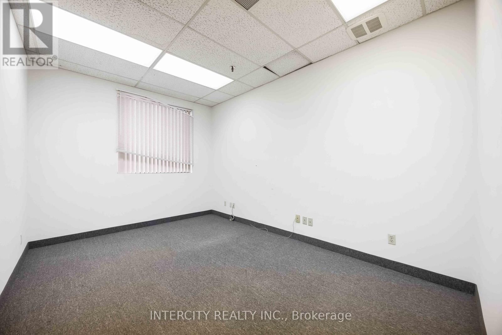 65 MELFORD DRIVE Image 26