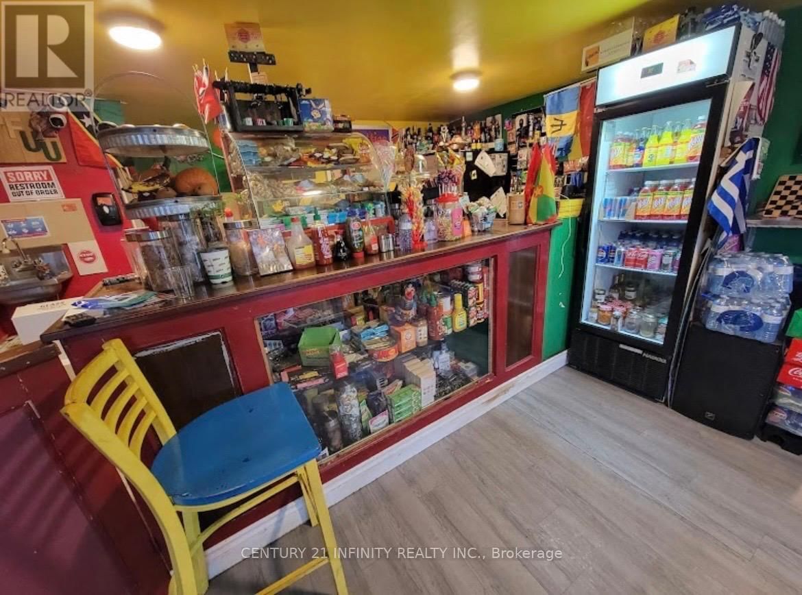 5 JOHN STREET WEST Image 2