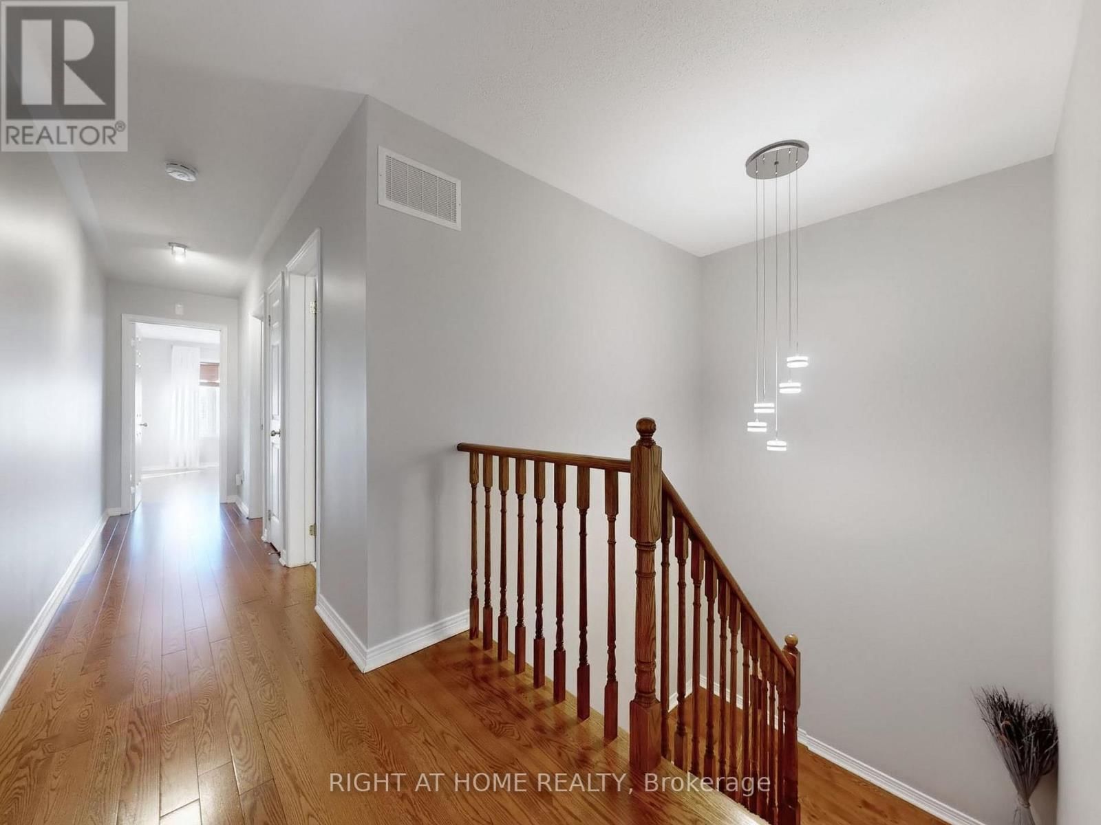 49 WILKES CRESCENT Image 16