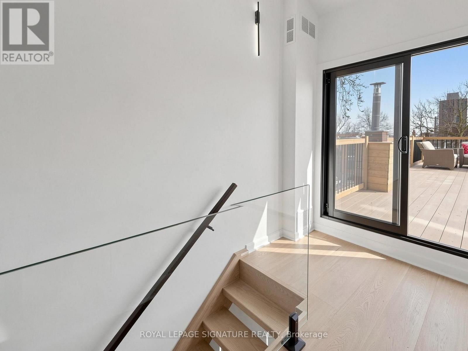 149 VICTOR AVENUE Image 27