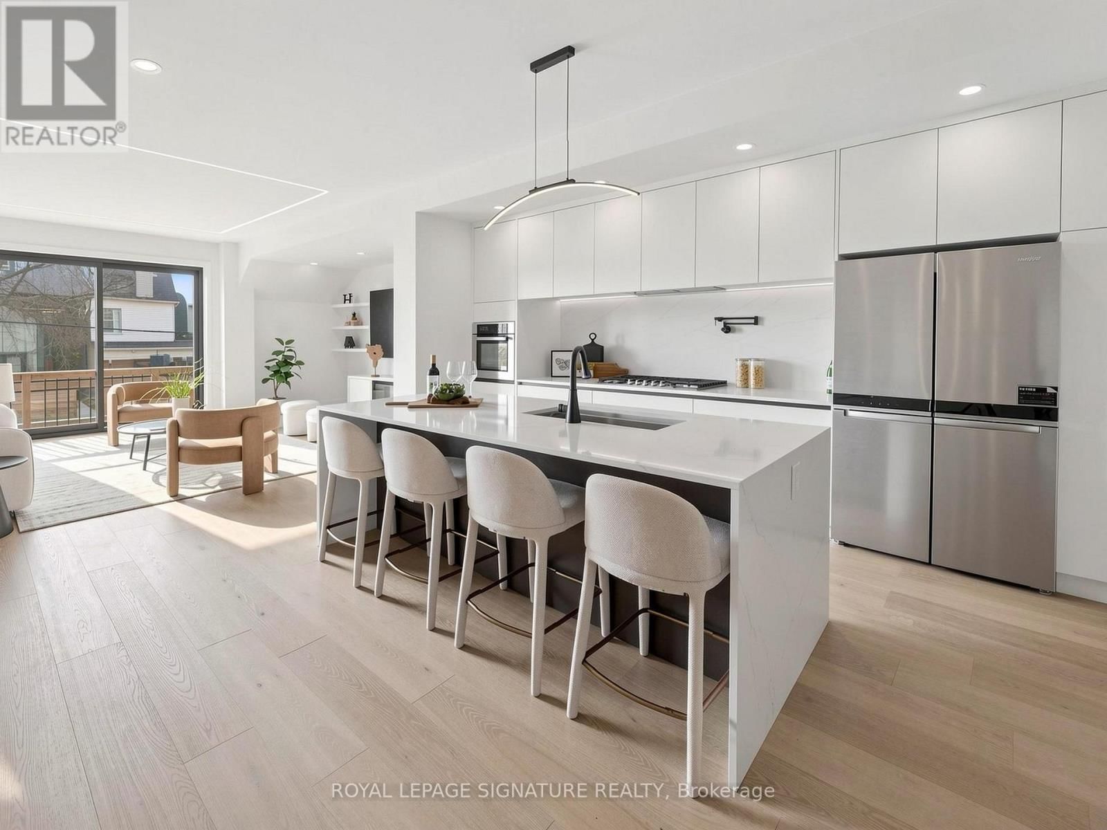 149 VICTOR AVENUE Image 8