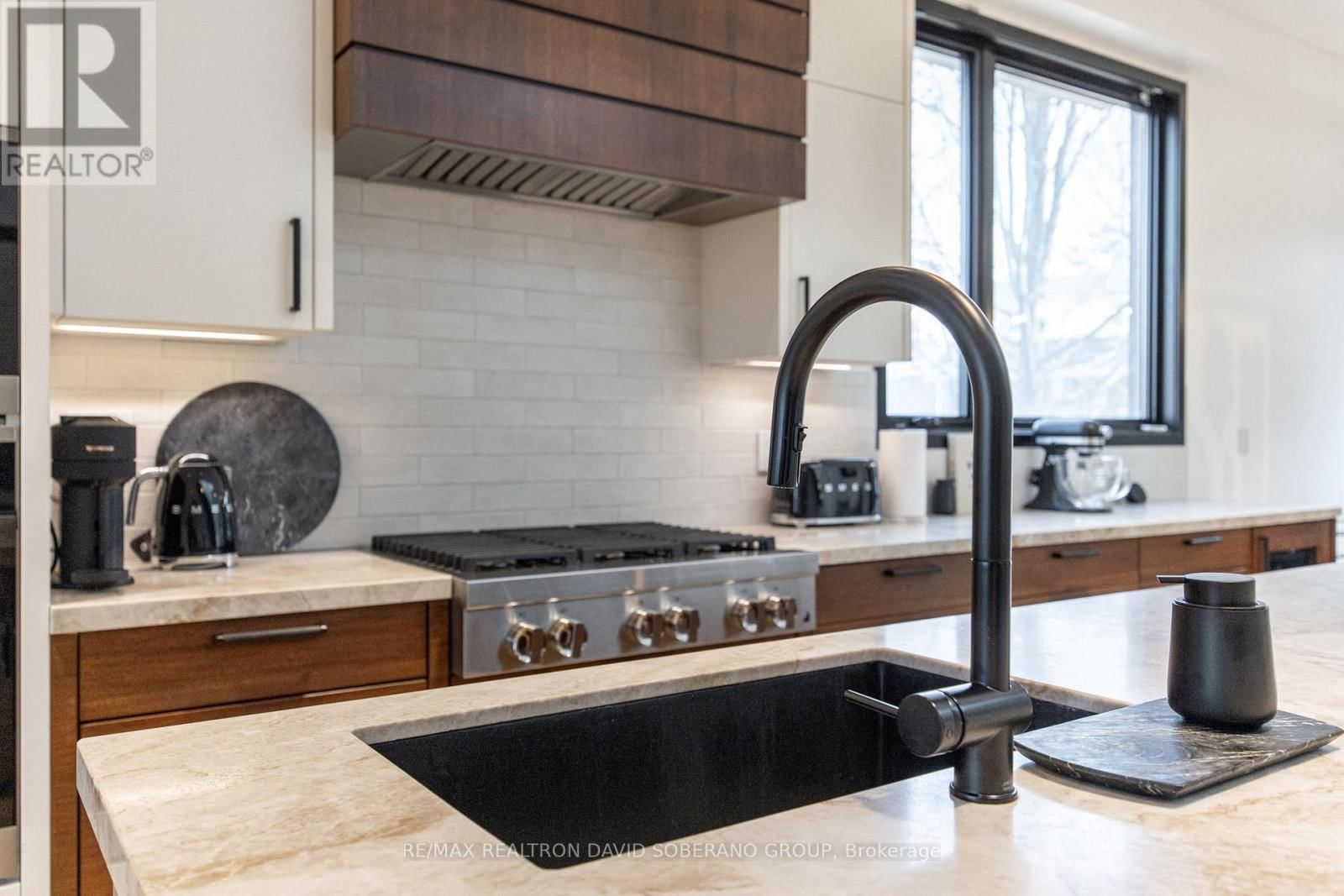 90 EAST LYNN AVENUE Image 12