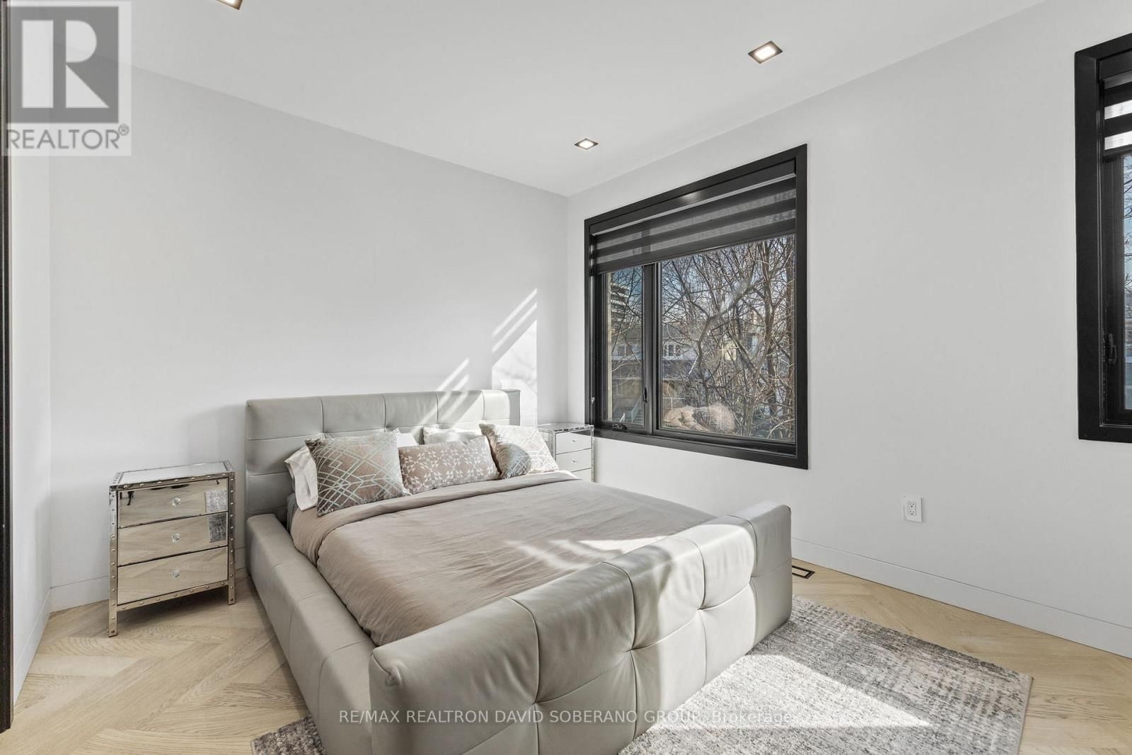 90 EAST LYNN AVENUE Image 31