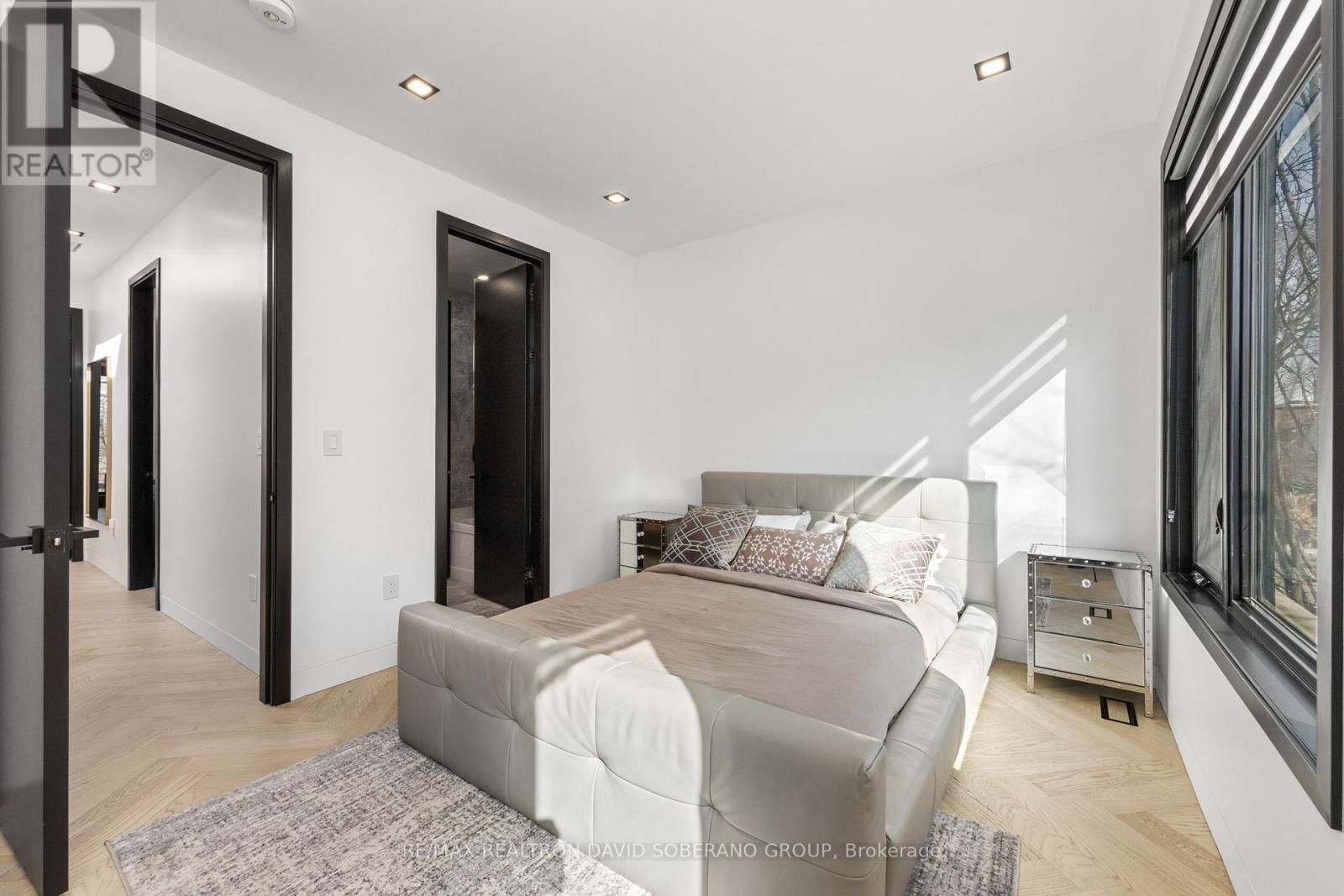 90 EAST LYNN AVENUE Image 32