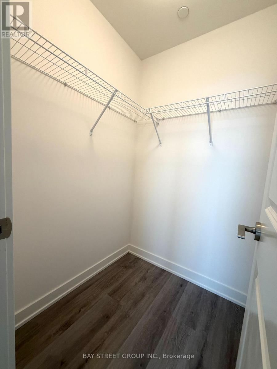 211 - 1010 SANDY BEACH ROAD Image 10