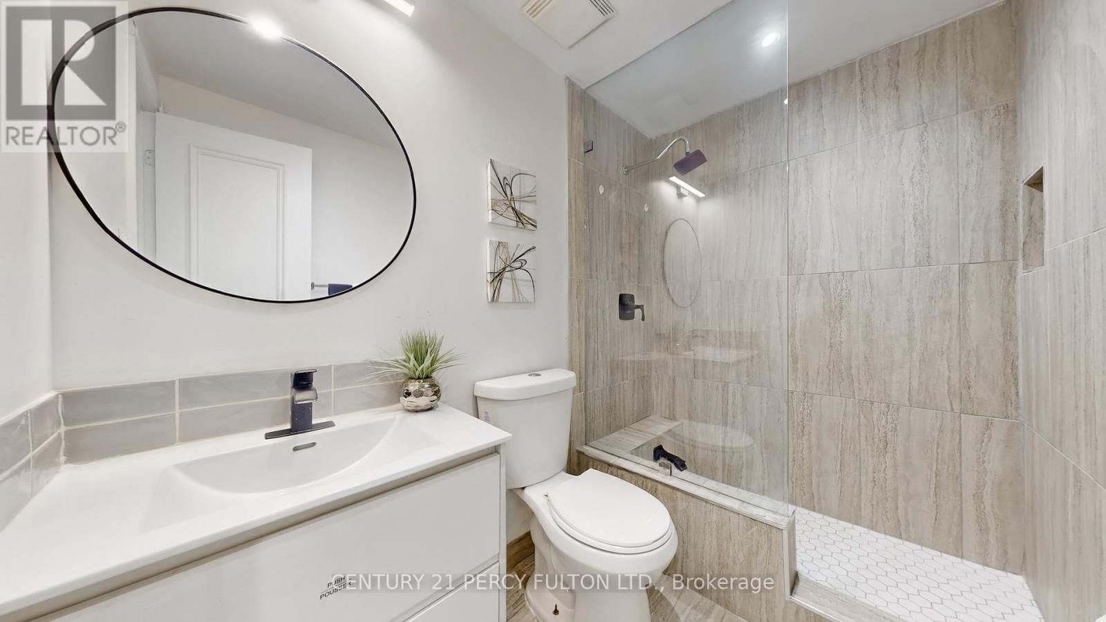 1671 PORTLAND COURT Image 41