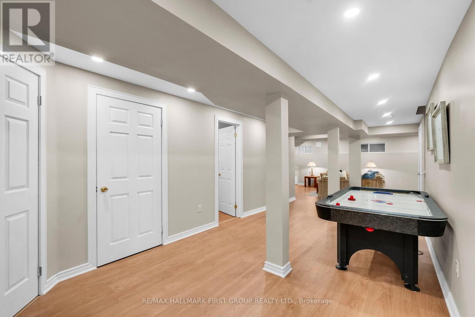 1907 WOODVIEW AVENUE Image 35