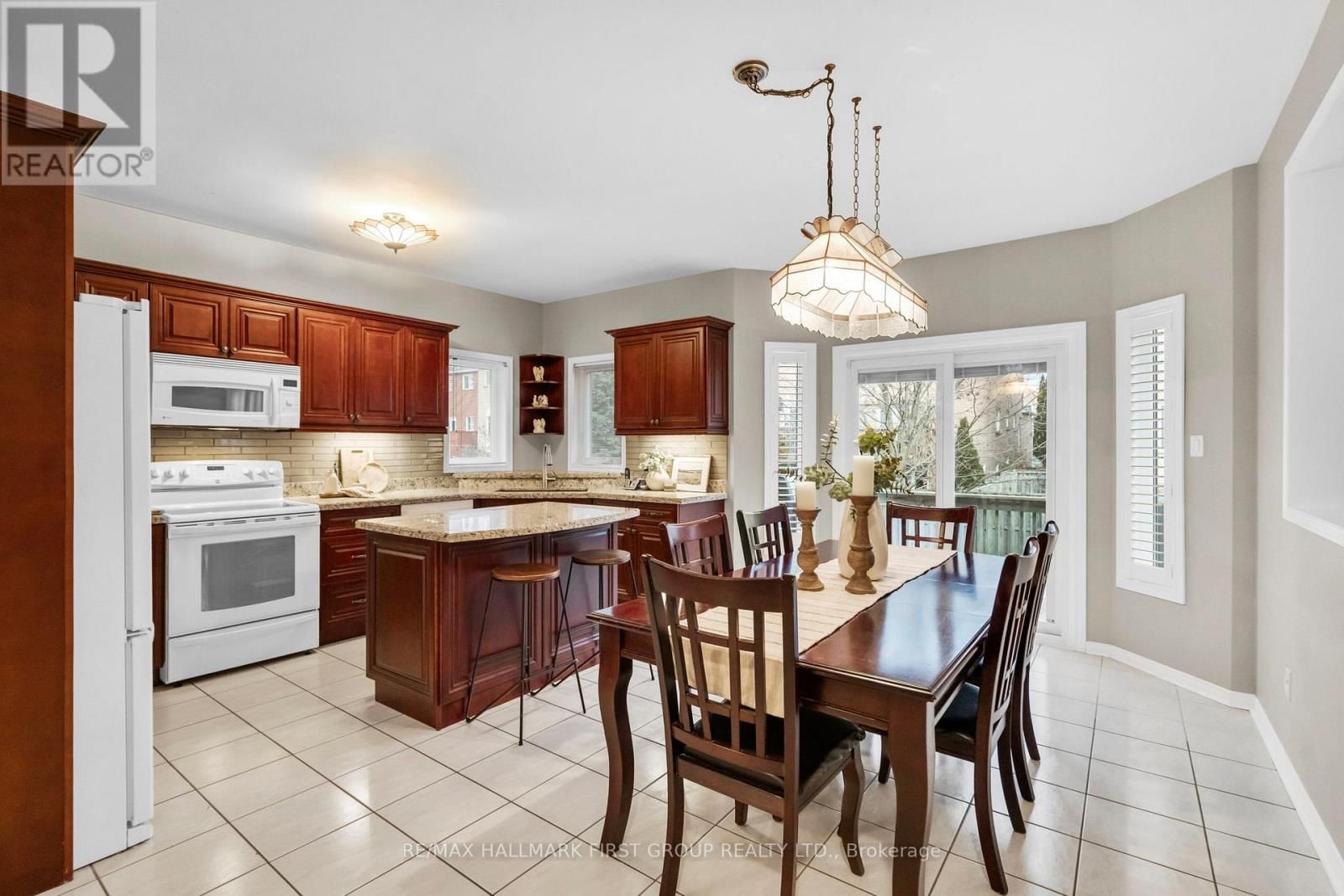 1907 WOODVIEW AVENUE Image 6