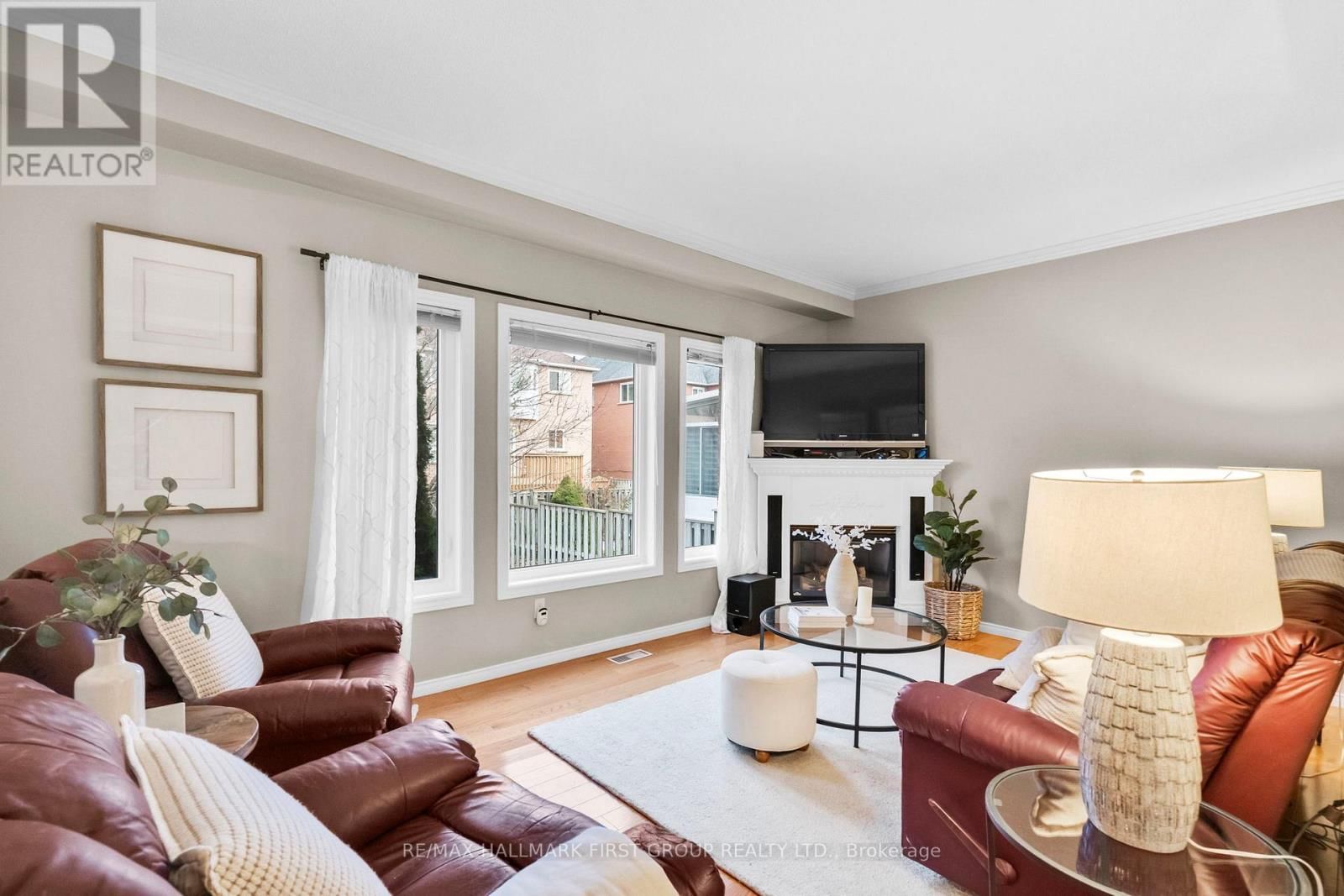 1907 WOODVIEW AVENUE Image 8