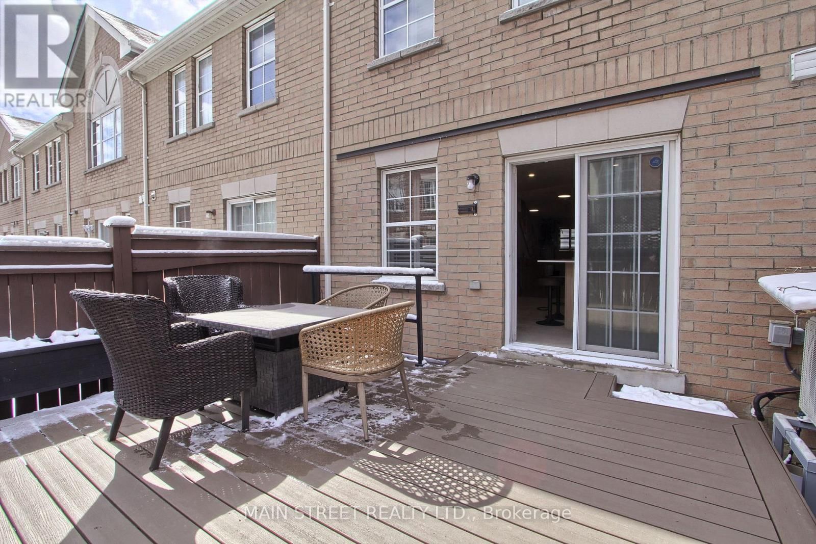 6 ARCHIBALD MEWS Image 12