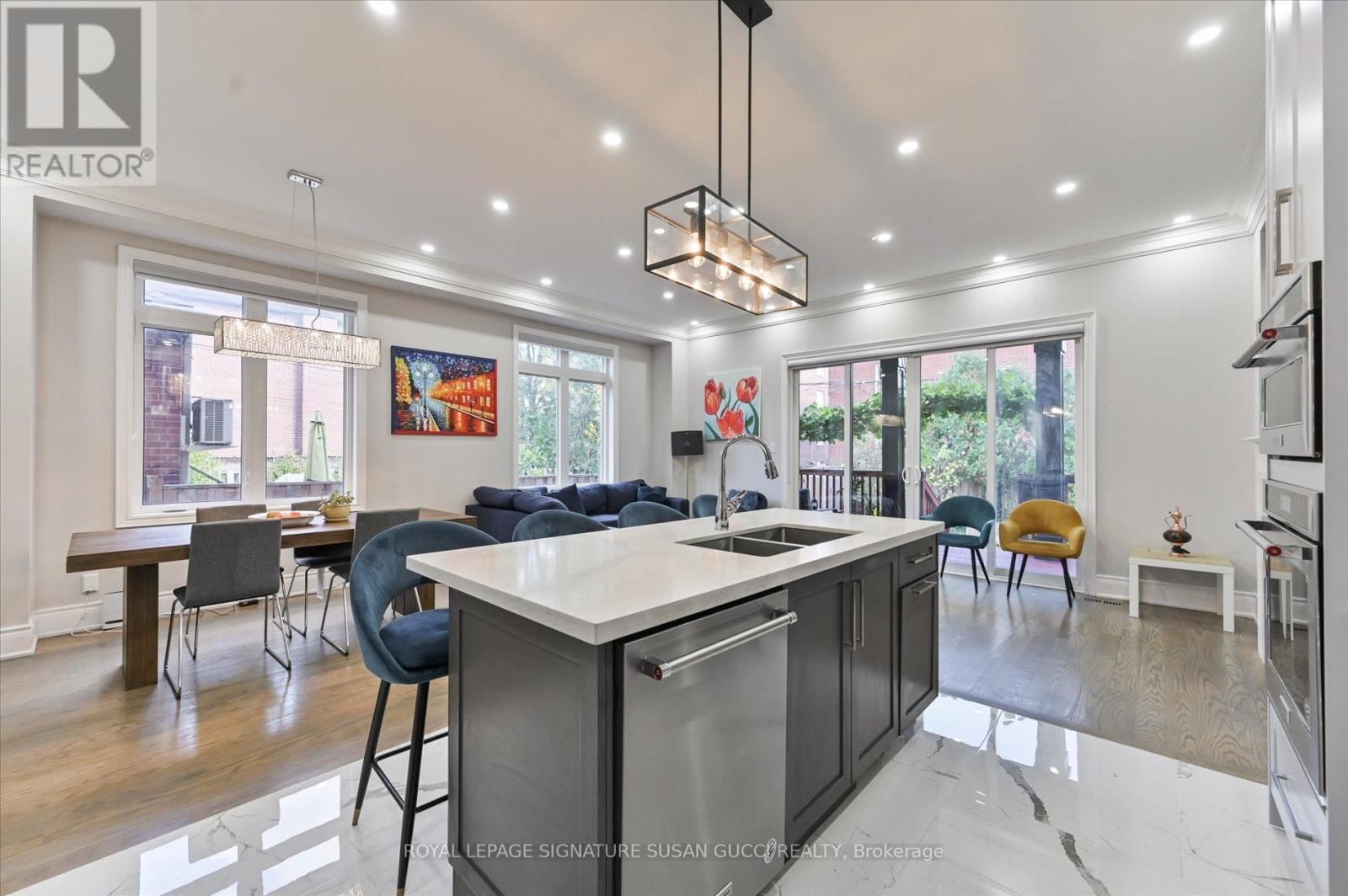 3 HOLMSTEAD AVENUE Image 10