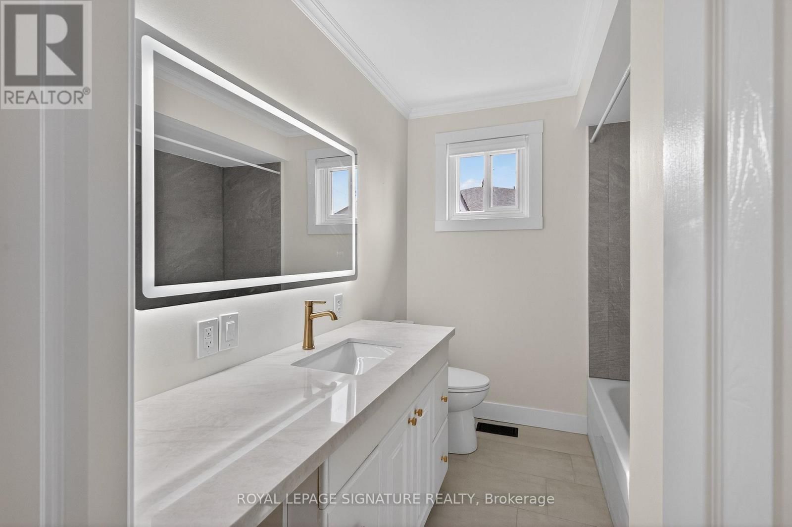 Main - 724 BALATON AVENUE Image 22