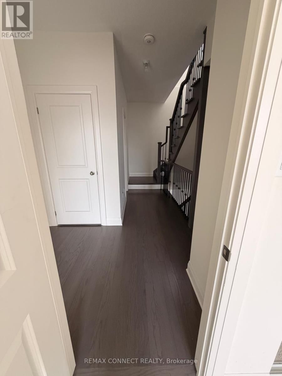 3 PRINCE WILLIAM BOULEVARD Image 19