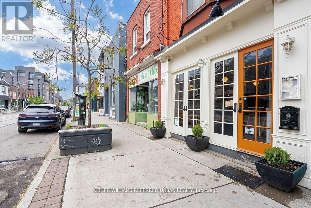 1118 QUEEN STREET EAST Image 3