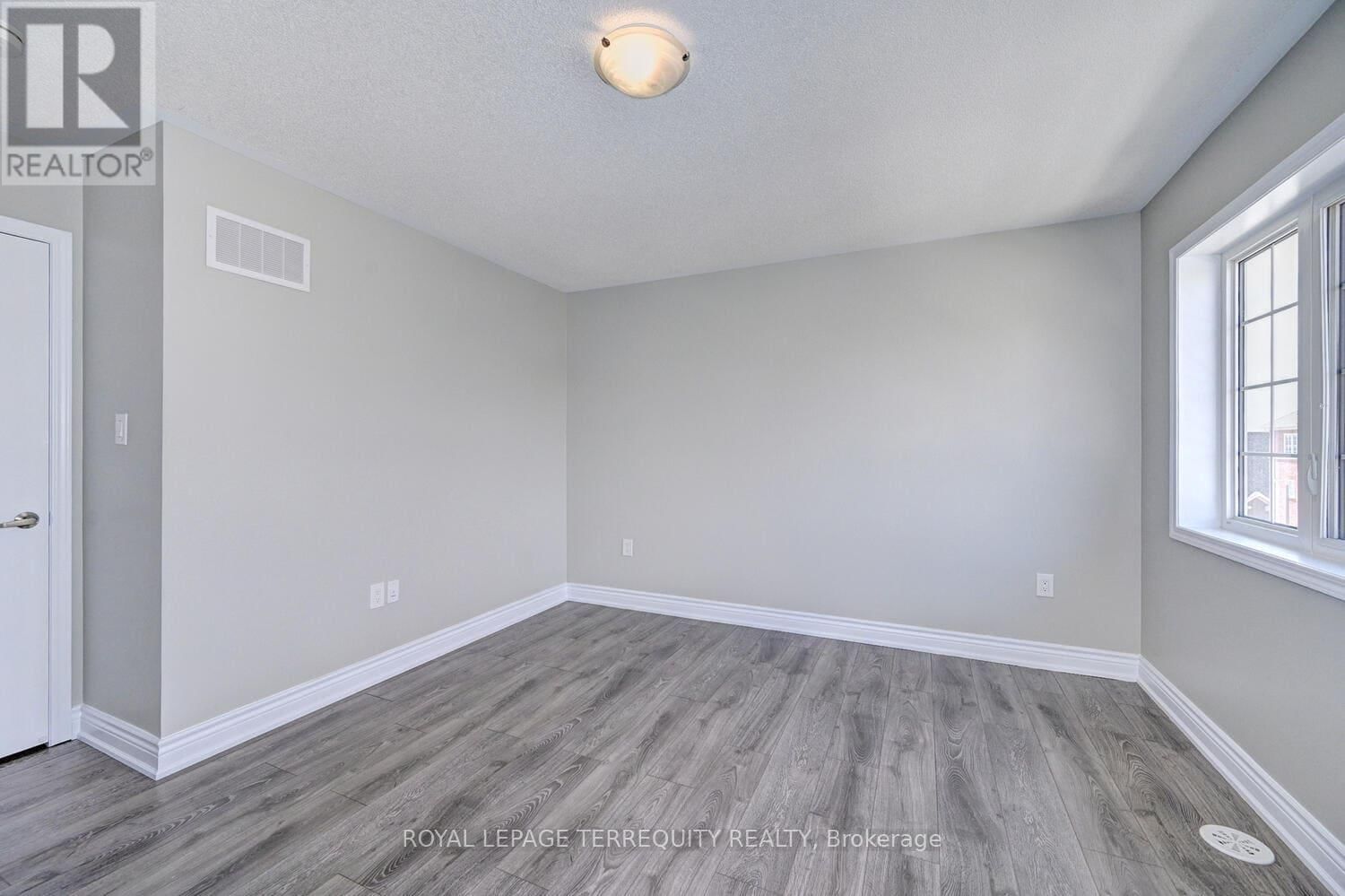 105 JOLLY WAY Image 31