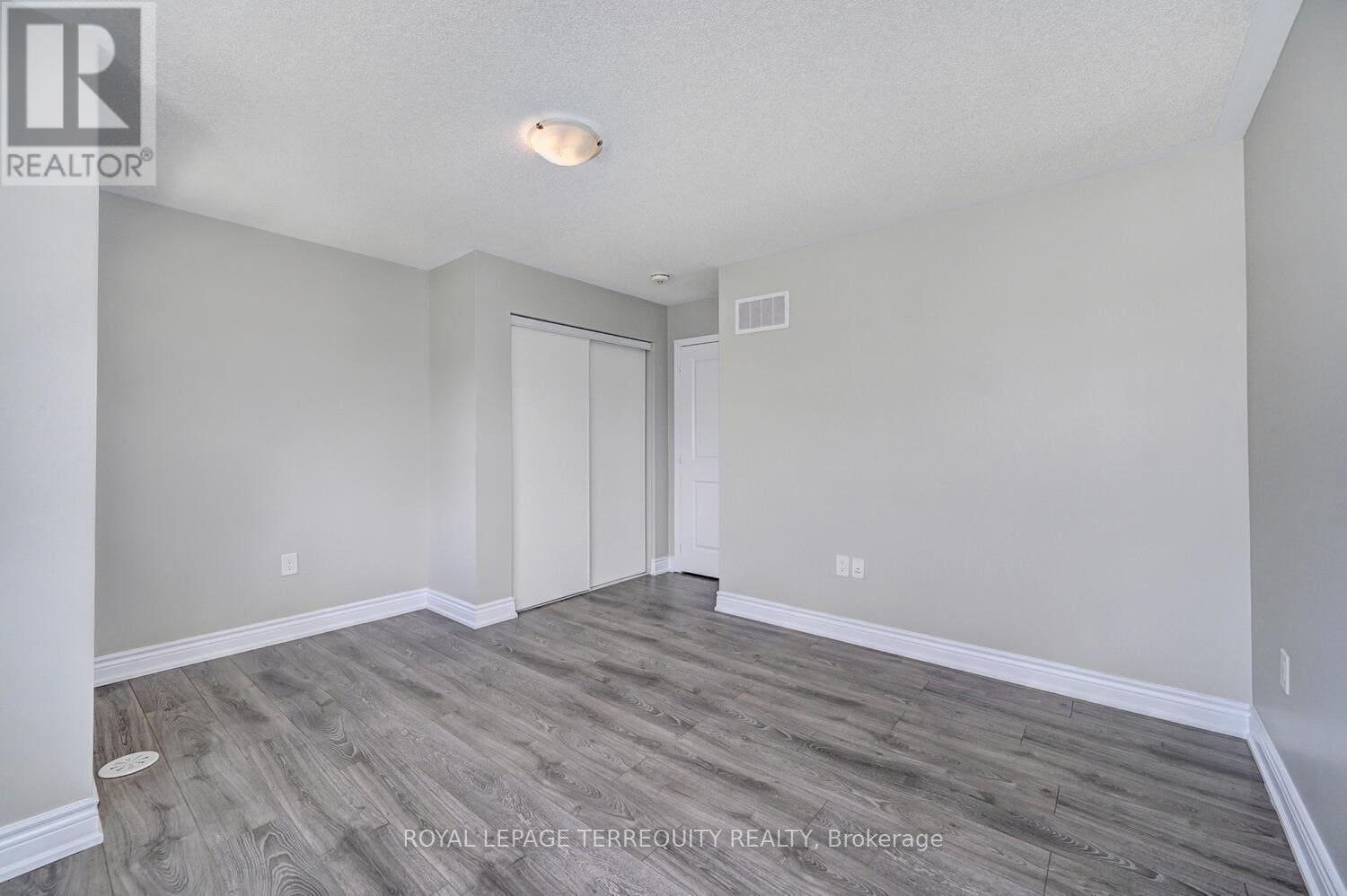 105 JOLLY WAY Image 32