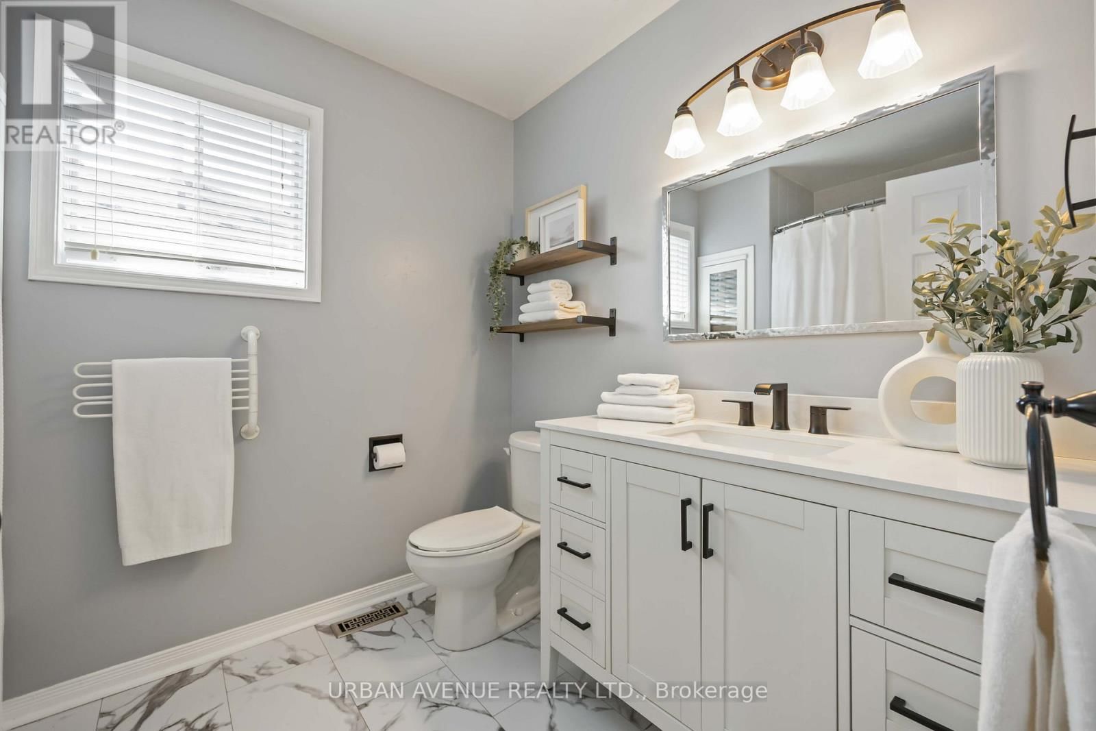 711 COWAN CIRCLE Image 28