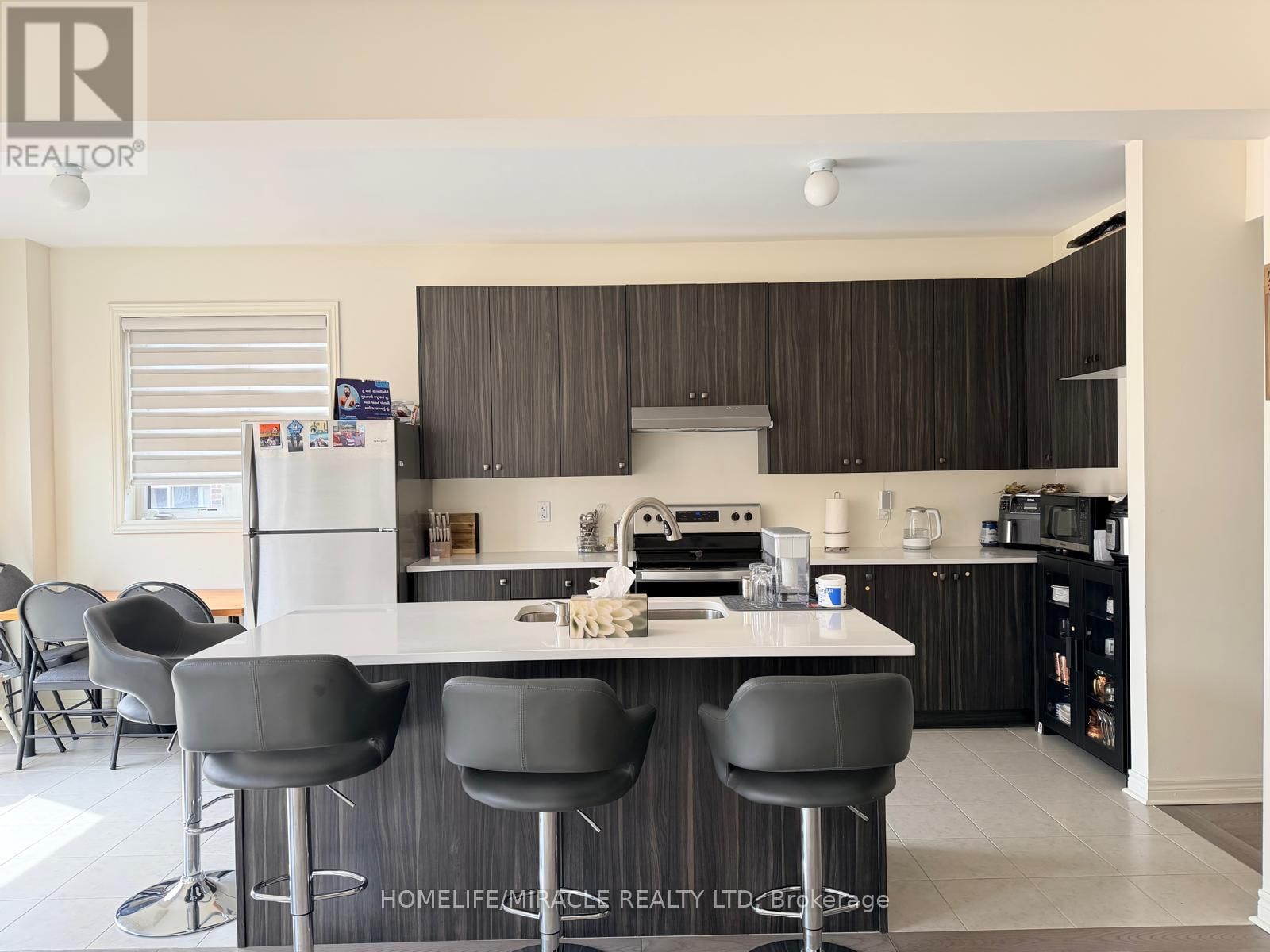 1218 JIM BREWSTER CIRCLE Image 2