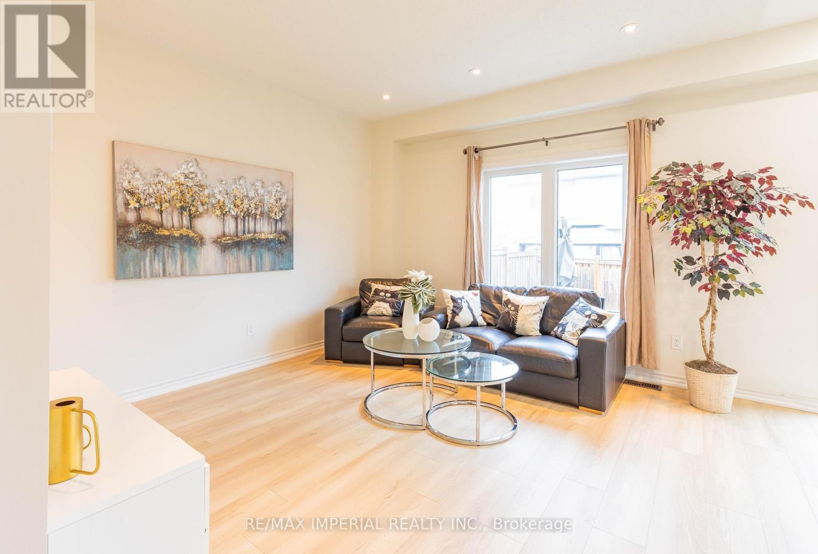 10 SANDGATE STREET Image 9