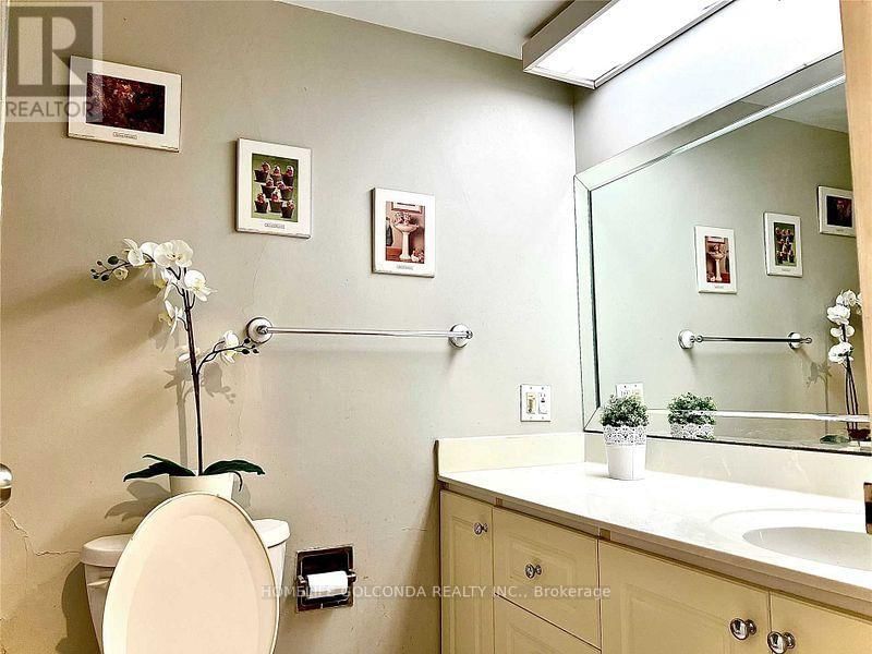 1004 - 2721 VICTORIA PARK AVENUE Image 15