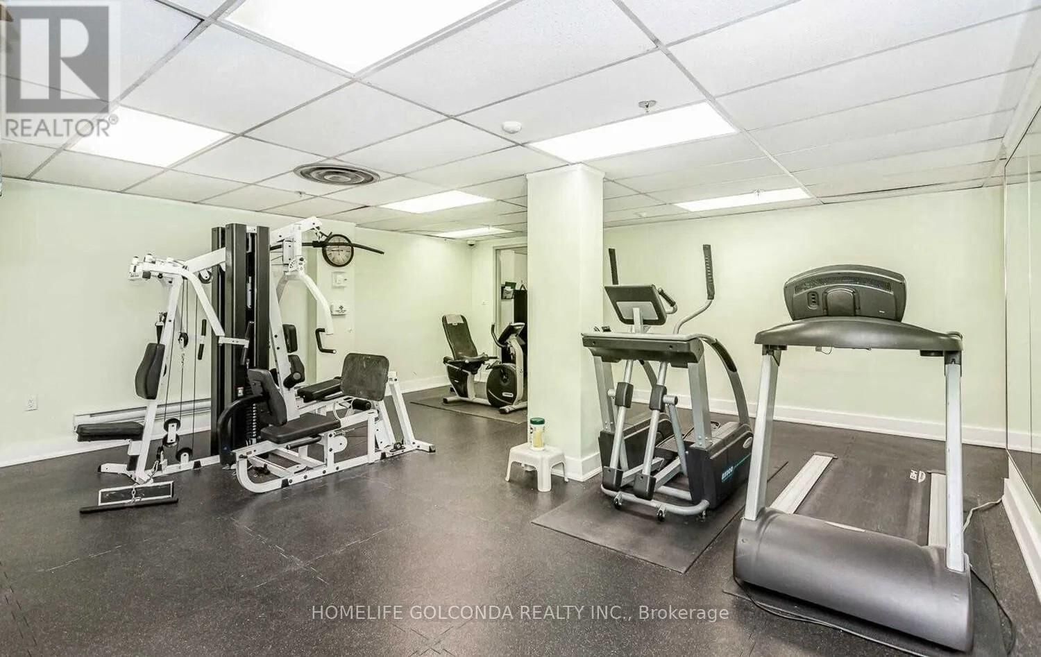 1004 - 2721 VICTORIA PARK AVENUE Image 17