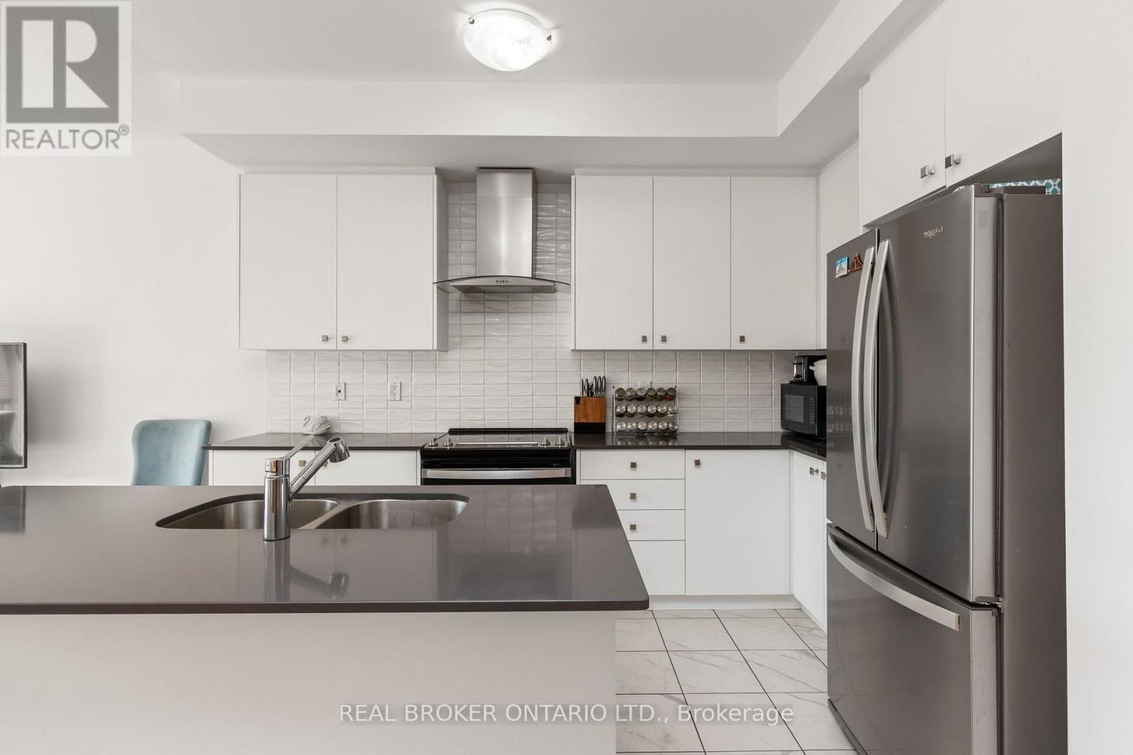 9 NAUTICAL WAY Image 28