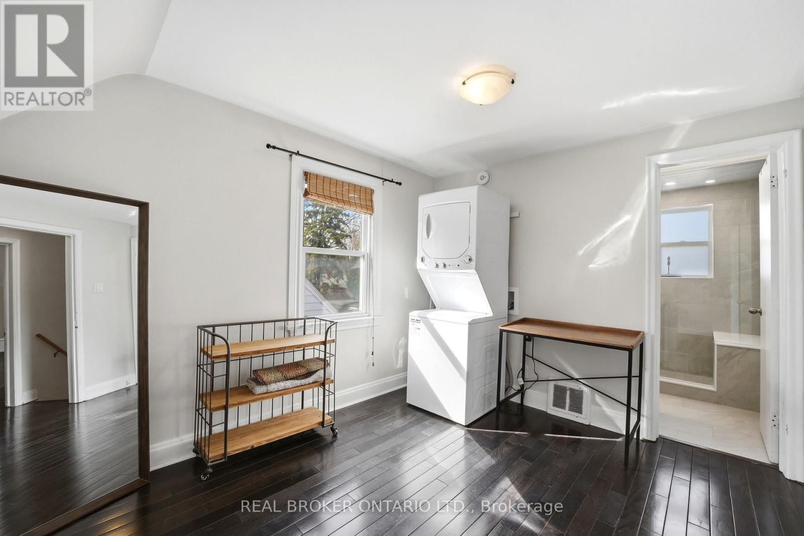 Upper - 24 GLENBURN AVENUE Image 17