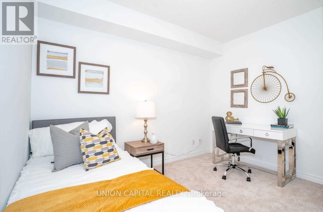 423 - 1 FALAISE ROAD Image 8