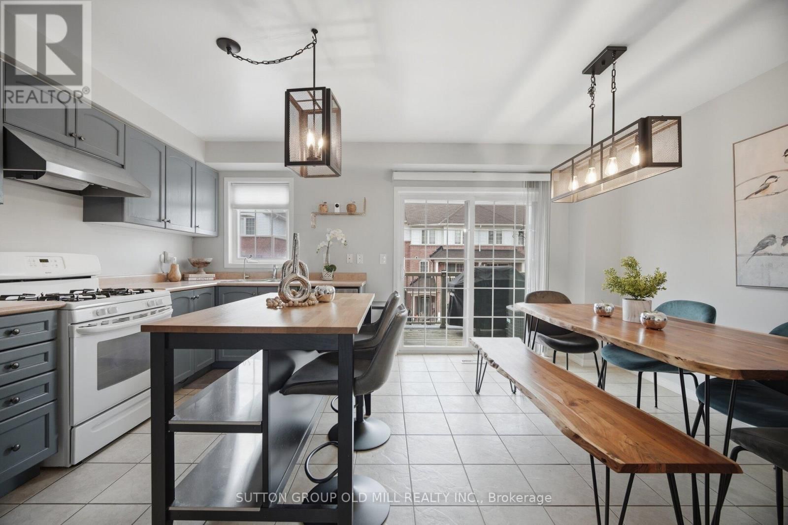 946 AUDLEY ROAD NORTH Image 12