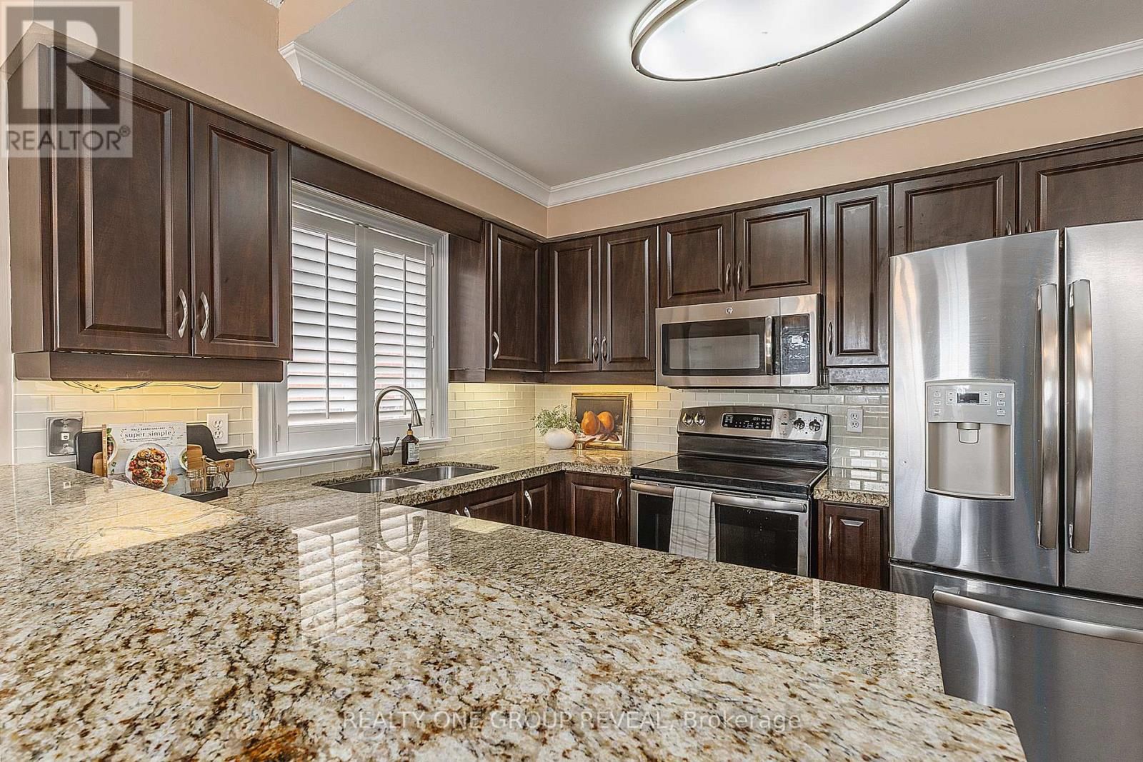 37 WETHERBURN DRIVE Image 12