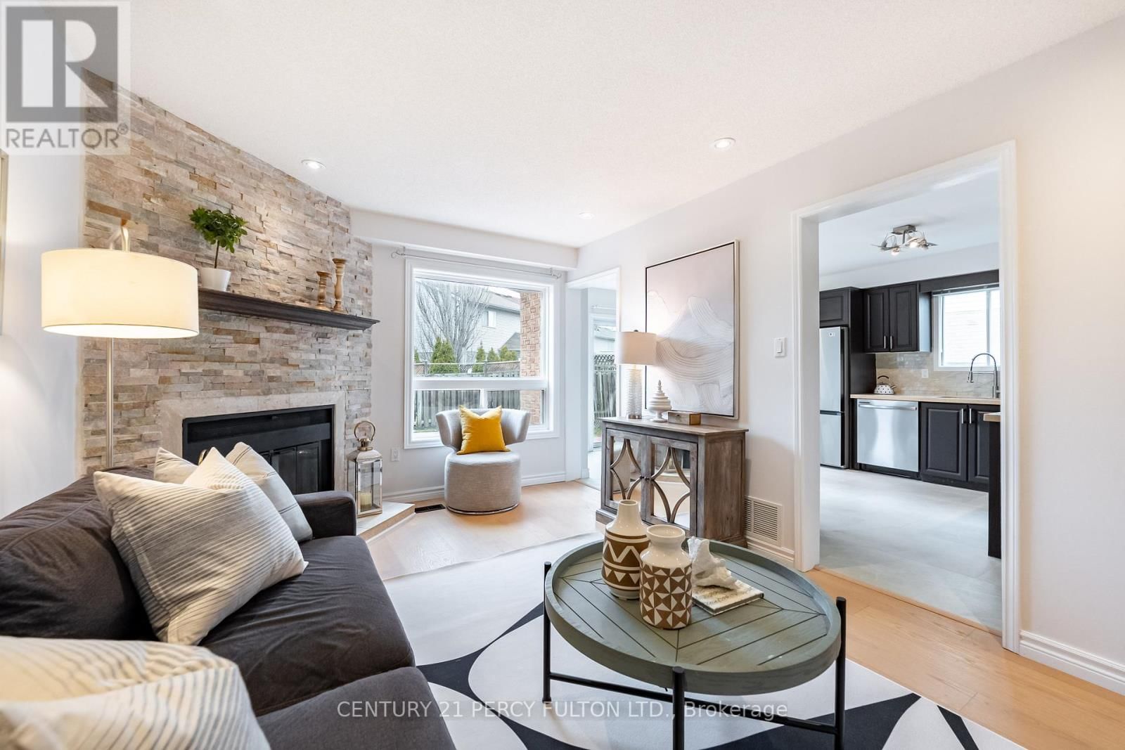 1506 BENTLEY LANE Image 11