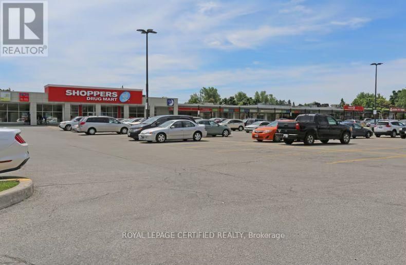 3049 KINGSTON ROAD Image 11