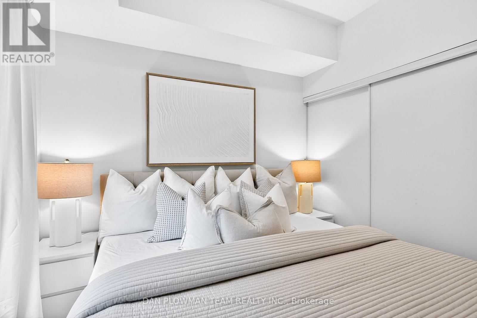 1001 - 2635 WILLIAM JACKSON DRIVE Image 19