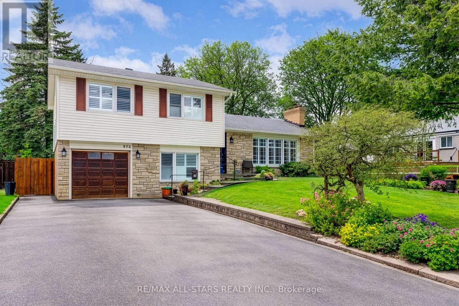 872 LAW STREET Image 1