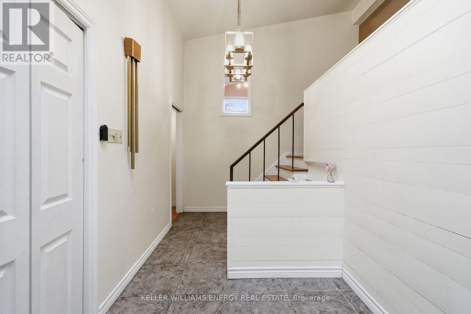 42 OAKLEY BOULEVARD Image 9